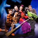 web-Room-on-the-Broom_credit-Simon-Turtle_6