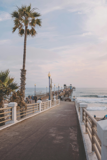 josh-hild-g-8_TnGy1gg-unsplash oceanside pier_Josh Hild/unsplash.com